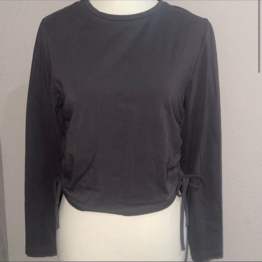 ASOS DESIGN Ruched Side Slubby Top in Charcoal Gray SZ
10 SZ M Long Sleeve